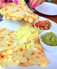 Chicken Quesadillas Are Just So Cheesy Good Here!